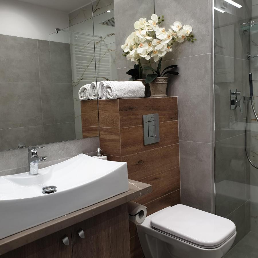 Q Apart Silver -Klimatyzowane Studio Przy Manufakturze Z Garazem Gratis, Fv Lodź Bagian luar foto