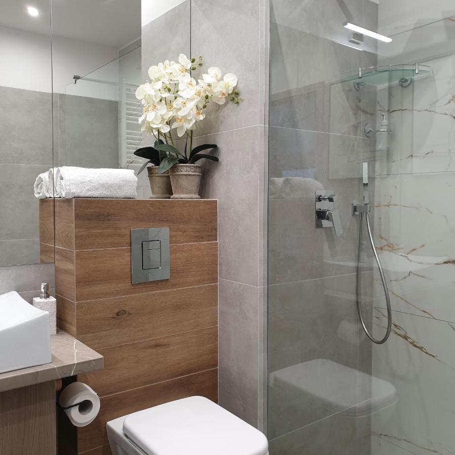 Q Apart Silver -Klimatyzowane Studio Przy Manufakturze Z Garazem Gratis, Fv Lodź Bagian luar foto